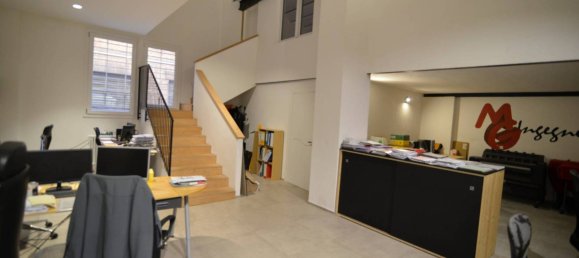 3 rooms Commercial property in Bologna, Italy No. 116573 10