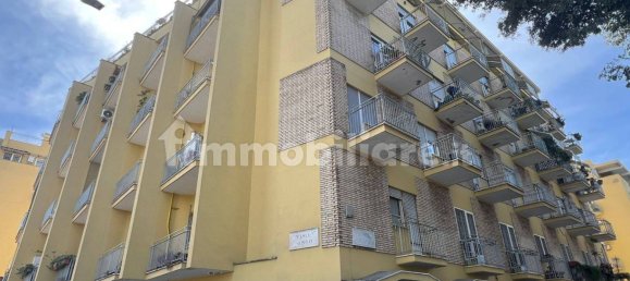 1 bedroom Apartment in Rome, Italy No. 336622 2