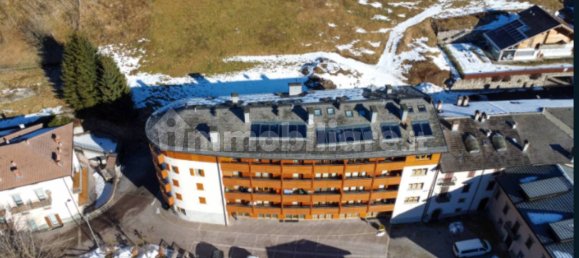 Коммерческая недвижимость с 5 комнатами в Скильпарио, Италия № 259133 12