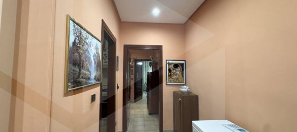 4-salle Appartement à Noicattaro, Italy No. 19061 10