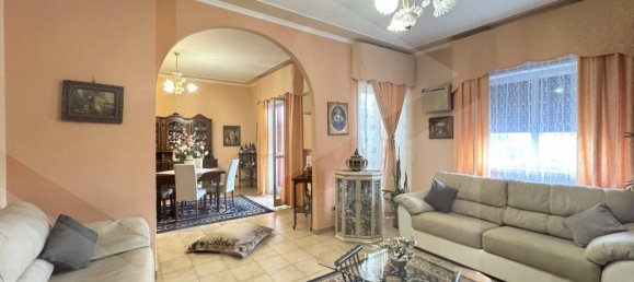 4-salle Appartement à Noicattaro, Italy No. 19061 5