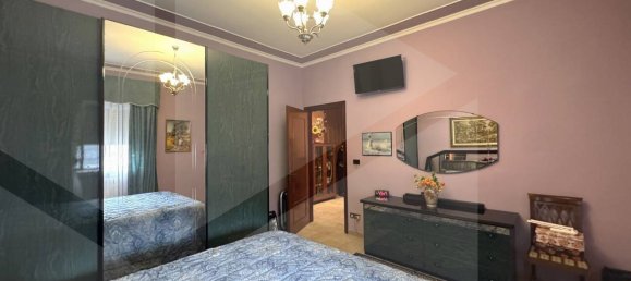 4-salle Appartement à Noicattaro, Italy No. 19061 16