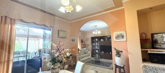 4-salle Appartement à Noicattaro, Italy No. 19061 9