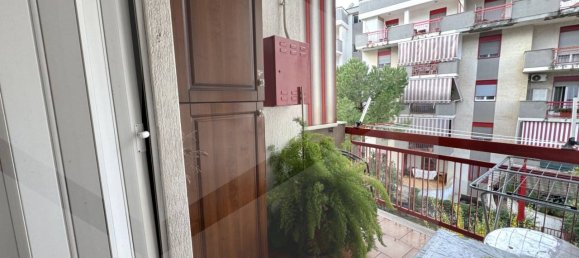 4-salle Appartement à Noicattaro, Italy No. 19061 20