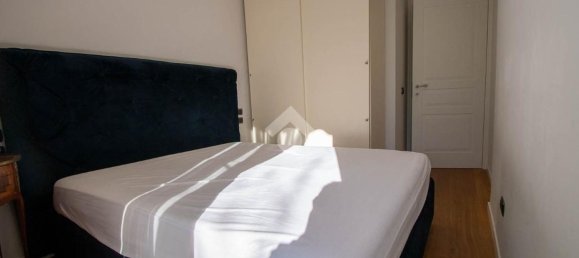 3-salle Appartement à Padenghe sul Garda, Italy No. 71798 11