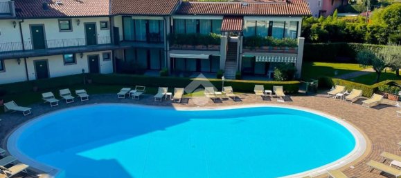 3-salle Appartement à Padenghe sul Garda, Italy No. 71798 3