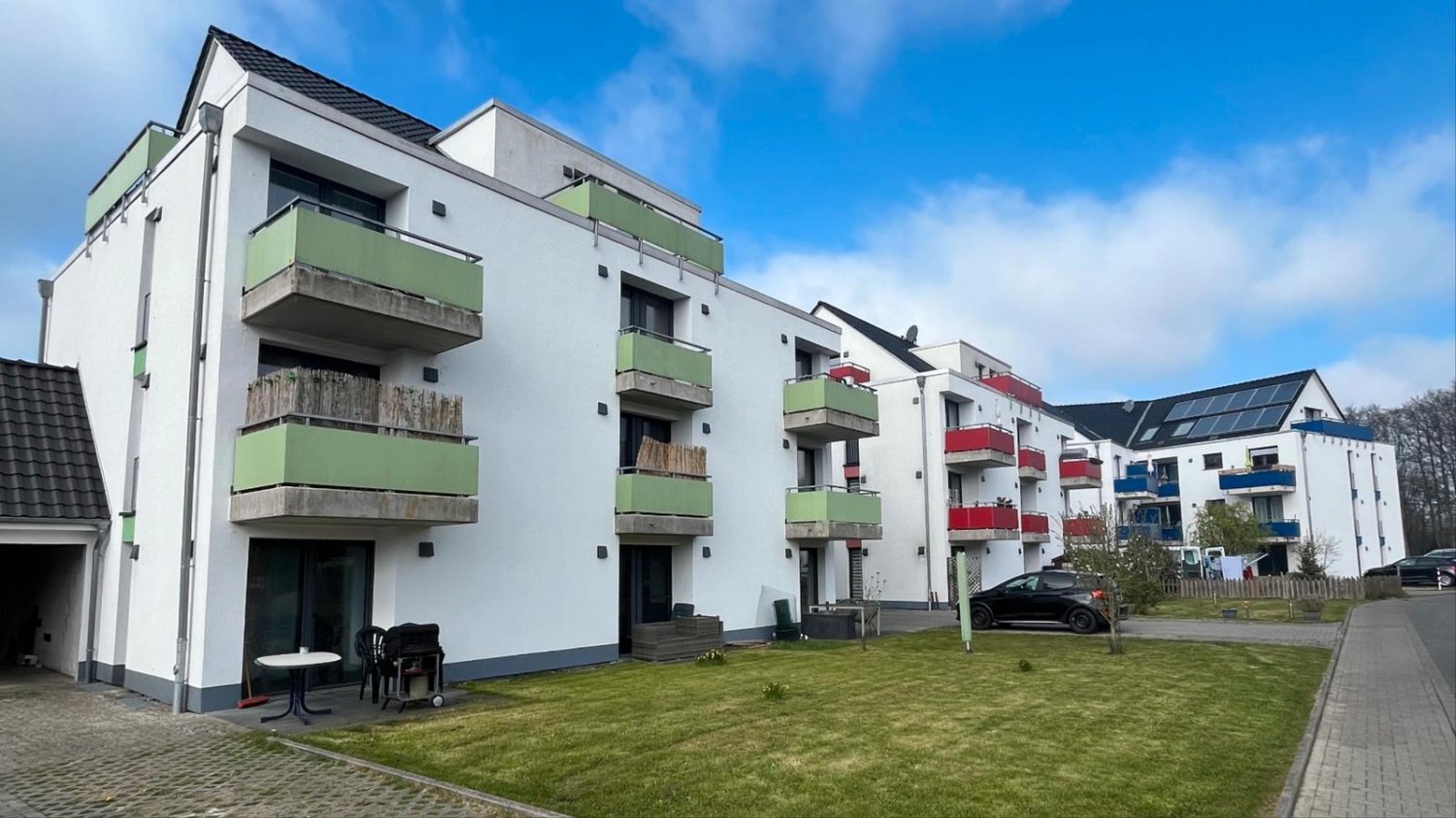 Edificio en Bielefeld, Germany 1785 m² No. 338501