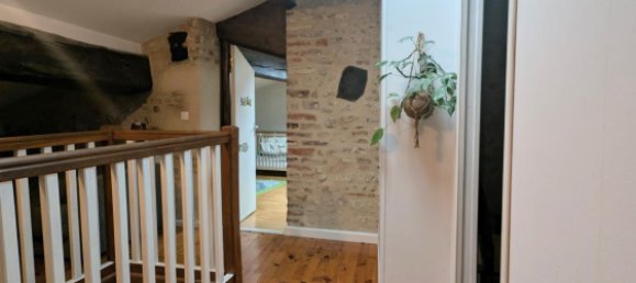 Dúplex de 2 dormitorios en Bourg-en-Bresse, France No. 202072 5