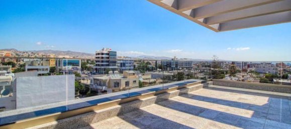 3 bedrooms Apartment in Limassol, Cyprus No. 12854 11