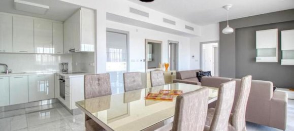 3 bedrooms Apartment in Limassol, Cyprus No. 12854 3