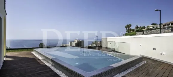 3 bedrooms House in Funchal, Portugal No. 95154 3