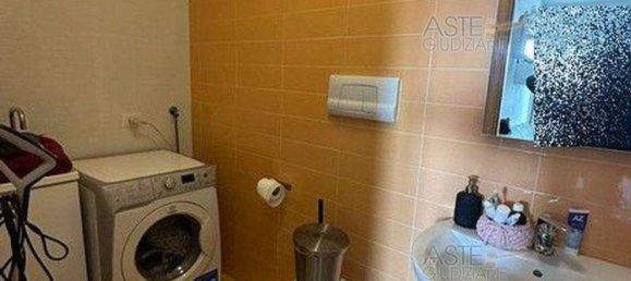 52m² Garage in Rome, Italy No. 28110 13