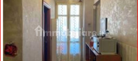 2 bedrooms Apartment in Turin, Italy No. 276419 6