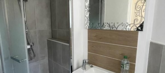 1 bedroom Apartment in Orleans, France No. 158432 5