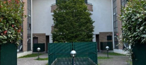 2 bedrooms Apartment in Desio, Italy No. 374328 6