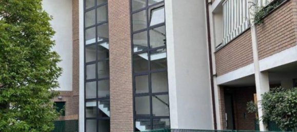 2 bedrooms Apartment in Desio, Italy No. 374328 5