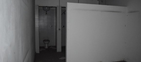 1200m² Commercial property in Rome, Italy No. 62215 3