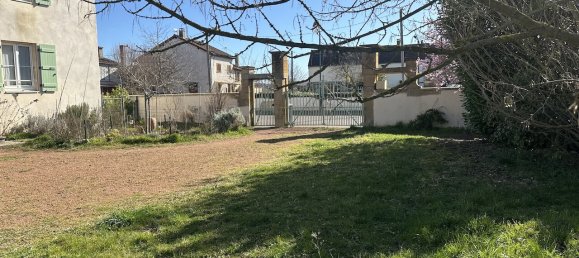 3 bedrooms House in Chambilly, France No. 192319 5