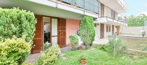 Квартира с 3 комнатами в Сенна Комаско, Италия № 17603 3