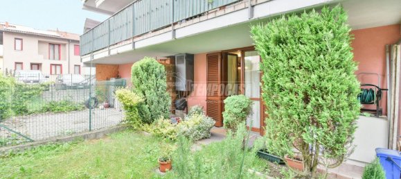 Квартира с 3 комнатами в Сенна Комаско, Италия № 17603 4