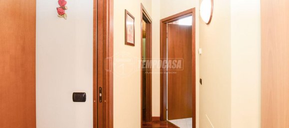 Квартира с 3 комнатами в Сенна Комаско, Италия № 17603 11