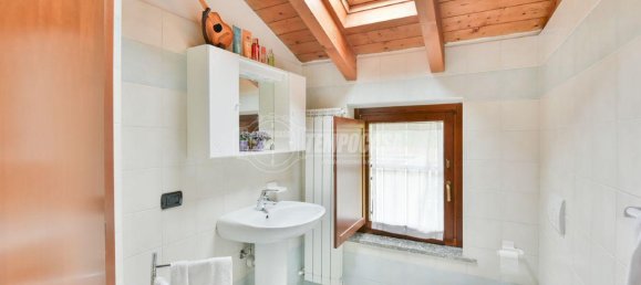 Квартира с 3 комнатами в Сенна Комаско, Италия № 17603 20