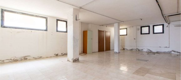 108m² Commercial property in Selargius, Italy No. 265719 4