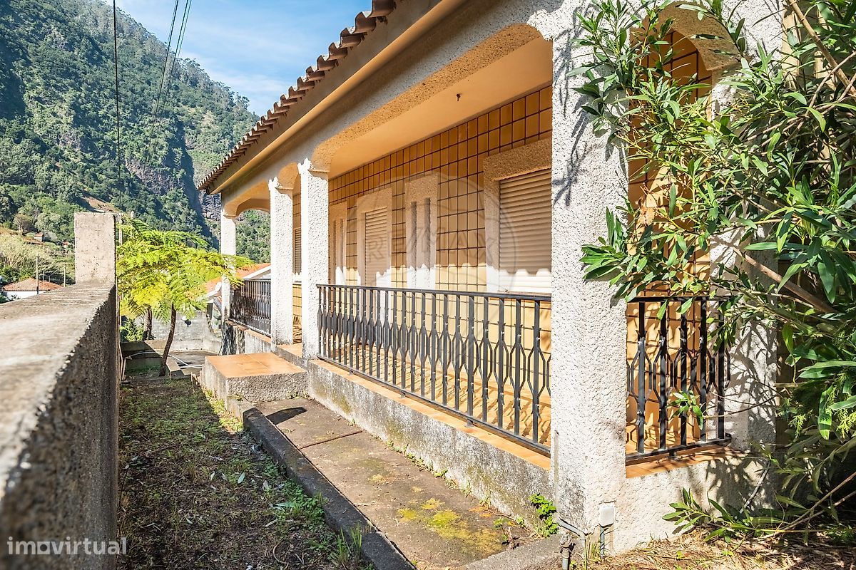 Casa de 6 dormitorios en Sao Vicente, Portugal No. 168216