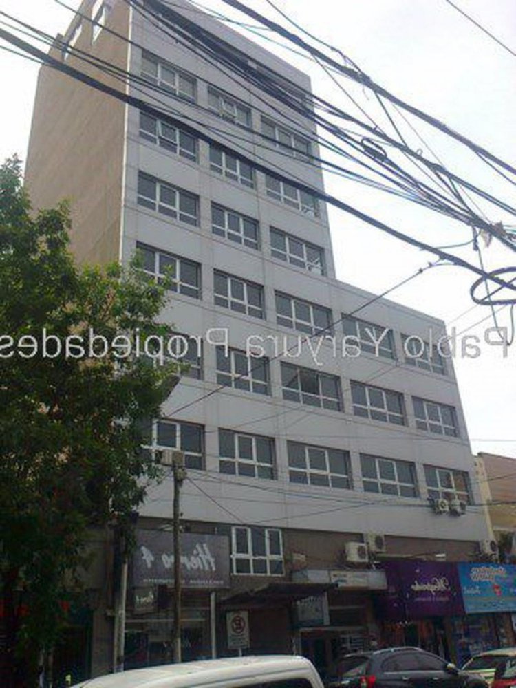 132m² Office in Tres de Febrero, Argentina No. 22964