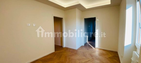 1 bedroom Apartment in Milan, Italy No. 239616 3