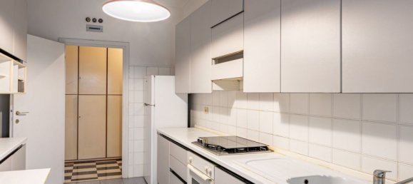 5 rooms Apartment in Milan, Italy No. 244108 5