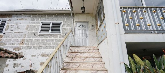 Casa de 3 dormitorios en Povoa de Lanhoso, Portugal No. 186044 5