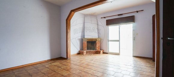 Casa de 3 dormitorios en Povoa de Lanhoso, Portugal No. 186044 6