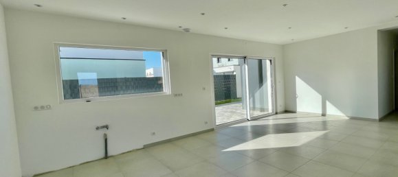 Apartamento de 3 dormitorios en Truchtersheim, France No. 57846 3