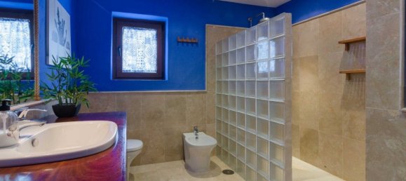 Дом с 4 спальнями в Эстепона, Испания № 135354 19