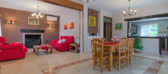 Дом с 4 спальнями в Эстепона, Испания № 135354 5