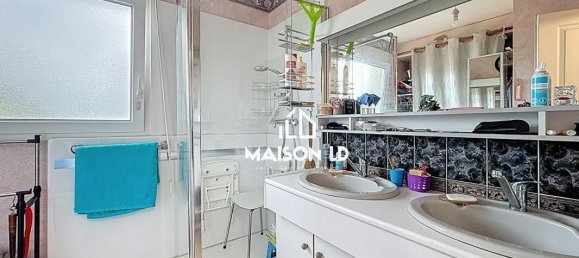 Casa de 3 dormitorios en Colleville-Montgomery, France No. 357581 5