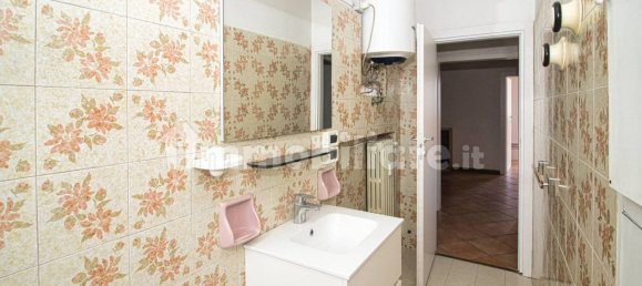 2 bedrooms Apartment in Modena, Italy No. 215637 19