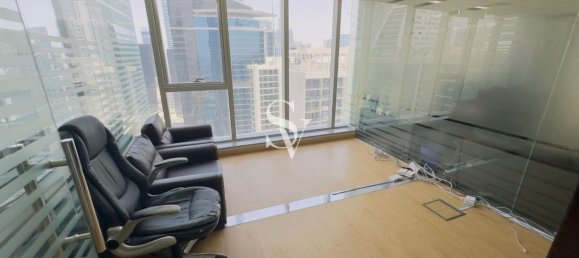 102 m² oficina en venta en Business Bay, Dubai, UAE № 195366 13