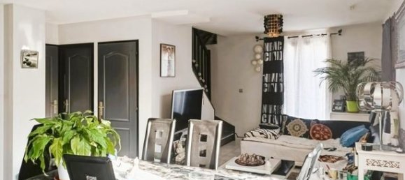 4 bedrooms House in Mouxy, France No. 289749 3