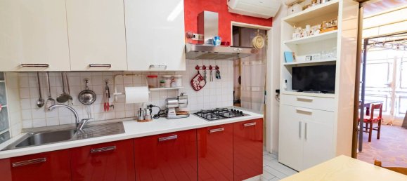 4 bedrooms House in Medole, Italy No. 260176 7