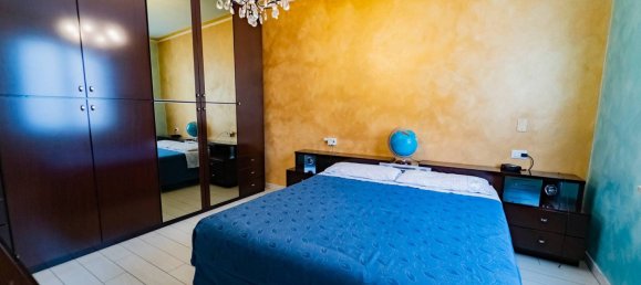 4 bedrooms House in Medole, Italy No. 260176 18