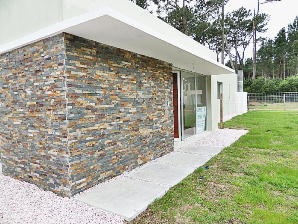 Дом с 2 спальнями в Мальдонадо, Уругвай № 3025