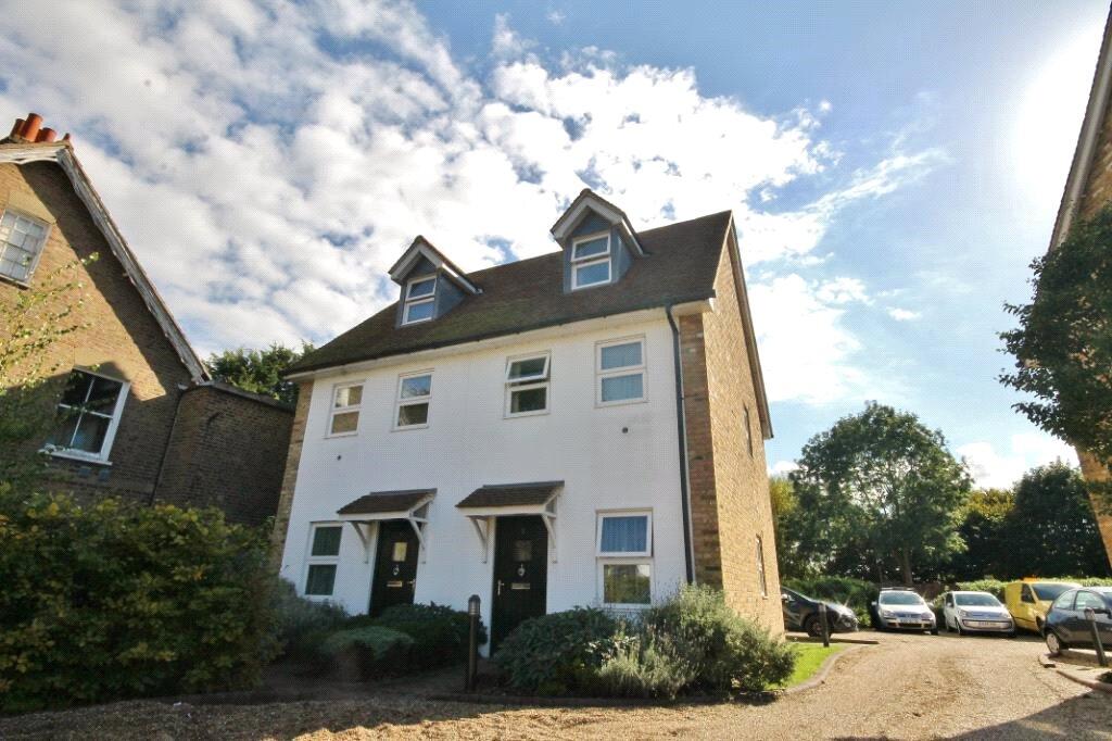 Studio in West Drayton, United Kingdom No. 8616