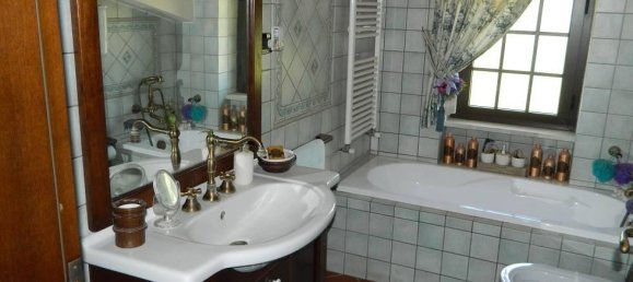 4-salle Villa à Castrocielo, Italy No. 140413 13