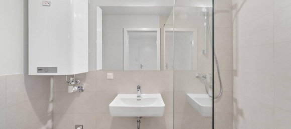 2 rooms Apartment in Rudolfsheim-Funfhaus, Austria No. 135119 8