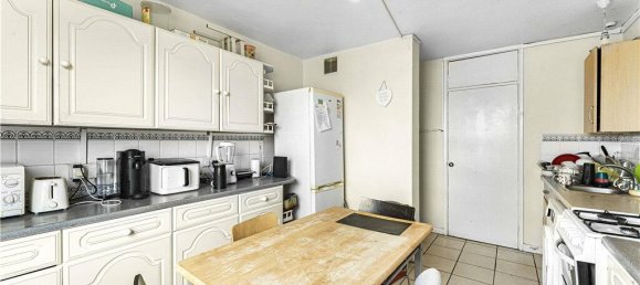 3 bedrooms Apartment in London, United Kingdom No. 8695 7
