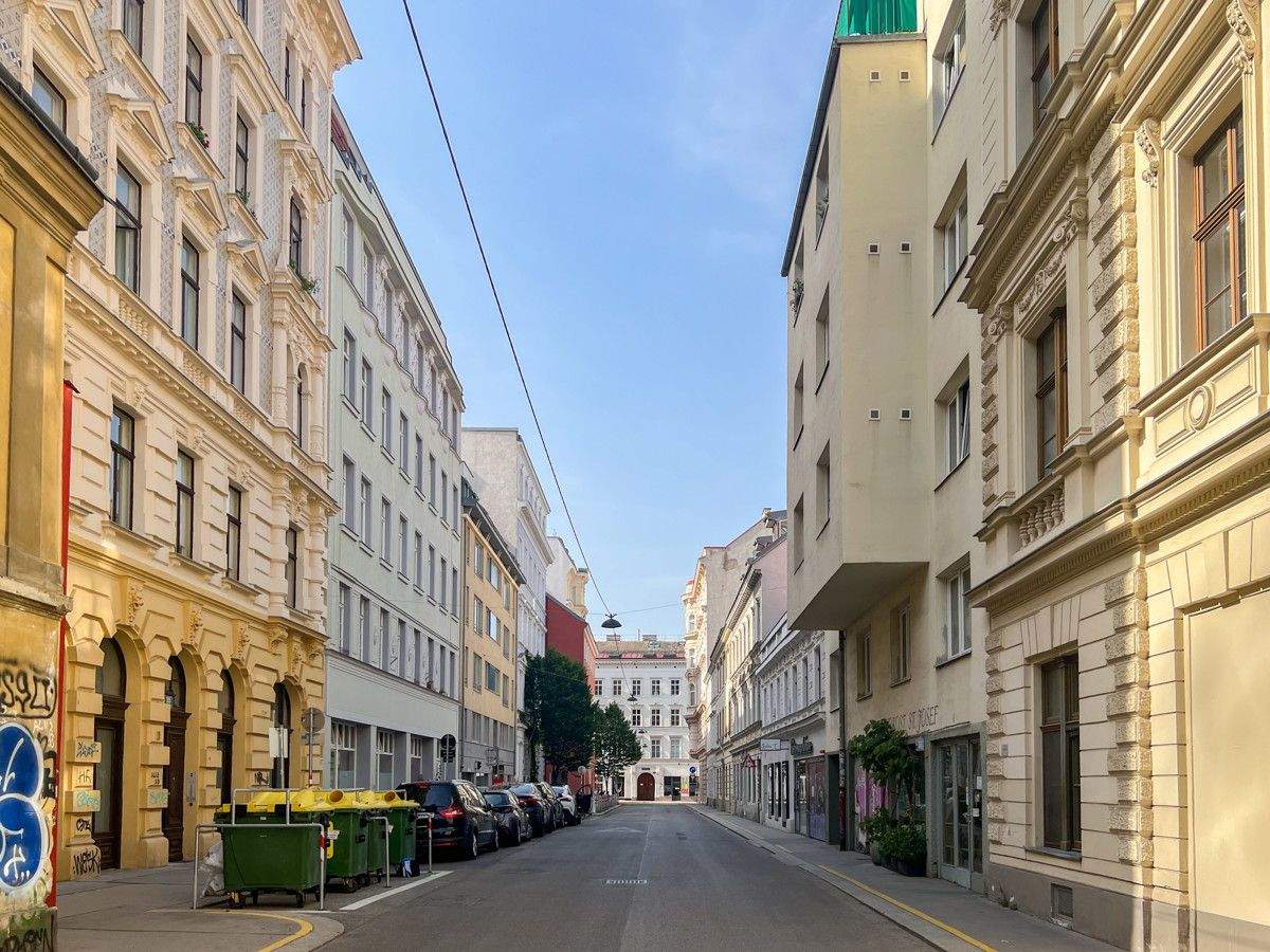 4غرفة شقة في Neubau, Austria رقم 170429