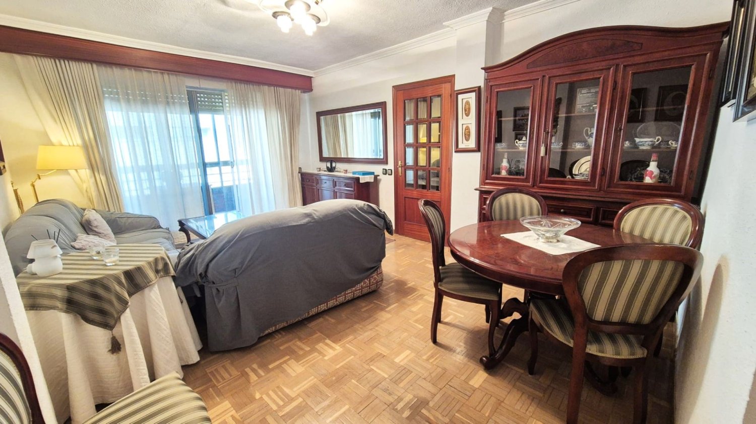 4 bedrooms Apartment in Badajoz, Spain No. 270030