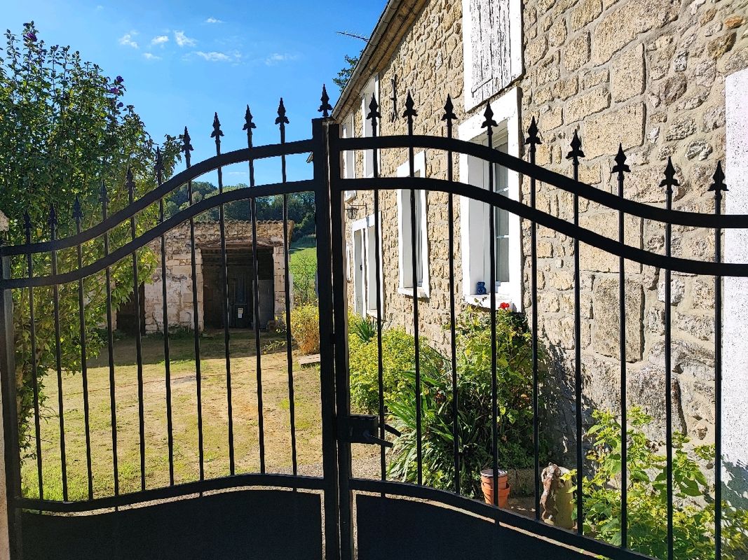 Casa de 3 dormitorios en Hedouville, France No. 173115